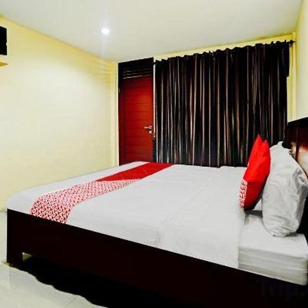 Oyo 90331 Hotel Toba Shanda Parapat Exteriér fotografie