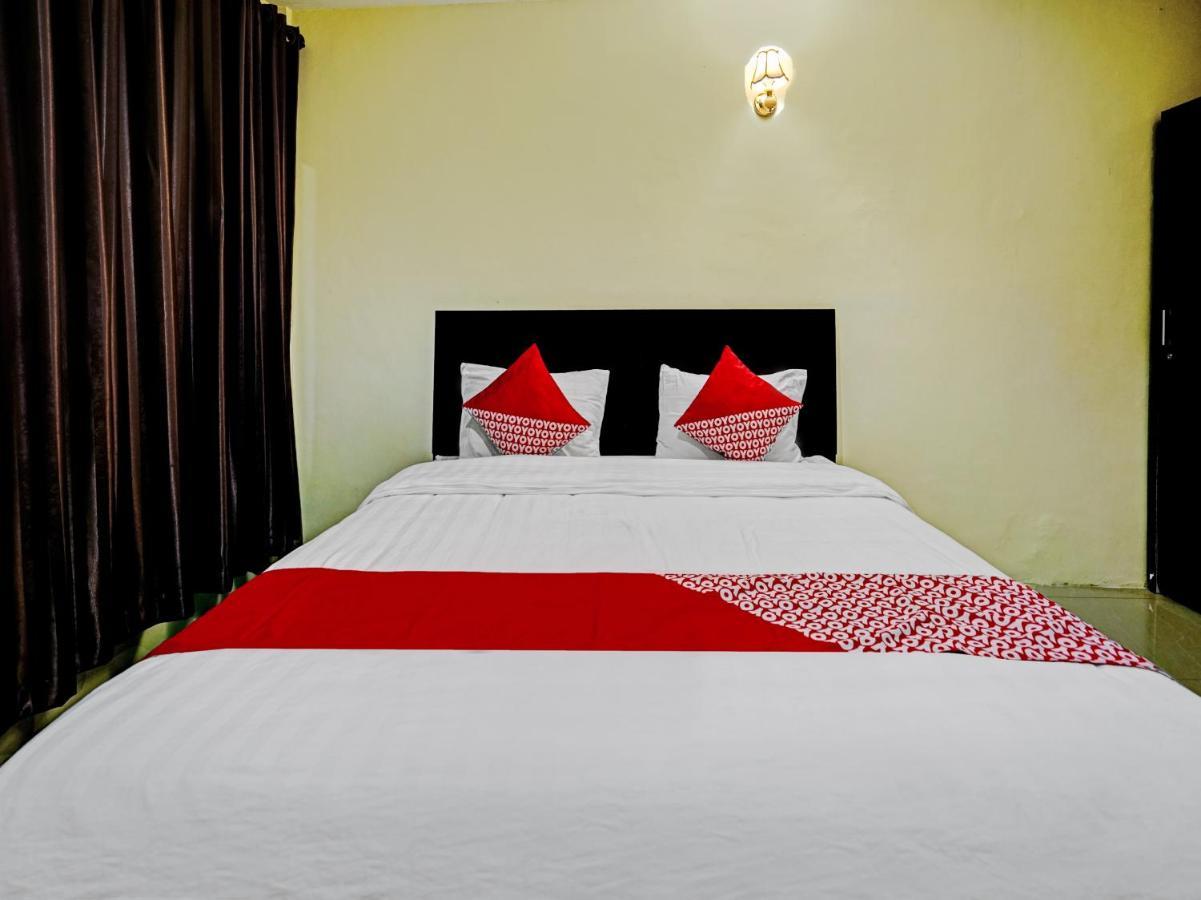 Oyo 90331 Hotel Toba Shanda Parapat Exteriér fotografie
