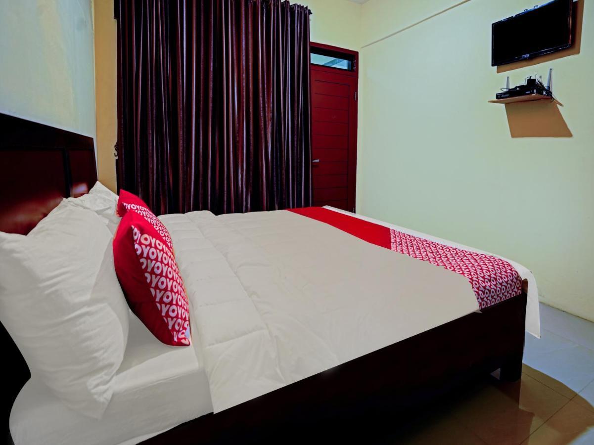Oyo 90331 Hotel Toba Shanda Parapat Exteriér fotografie