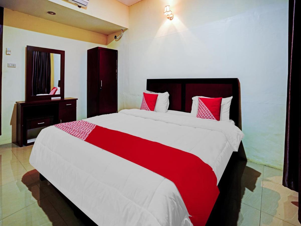 Oyo 90331 Hotel Toba Shanda Parapat Exteriér fotografie