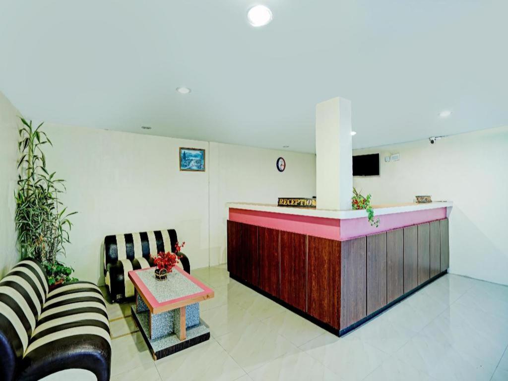 Oyo 90331 Hotel Toba Shanda Parapat Exteriér fotografie
